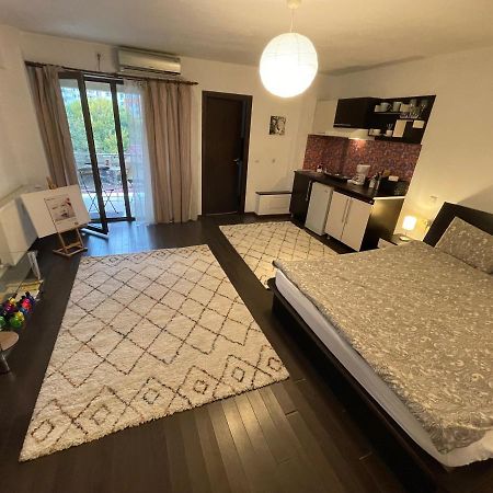 L'Atelier - Relax And Enjoy Your Stay Яссы Экстерьер фото